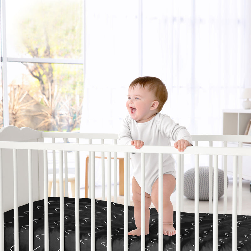Woodland Arrow Black and White Crib Sheet