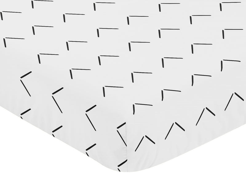 Woodland Arrow White and Black Crib Sheet