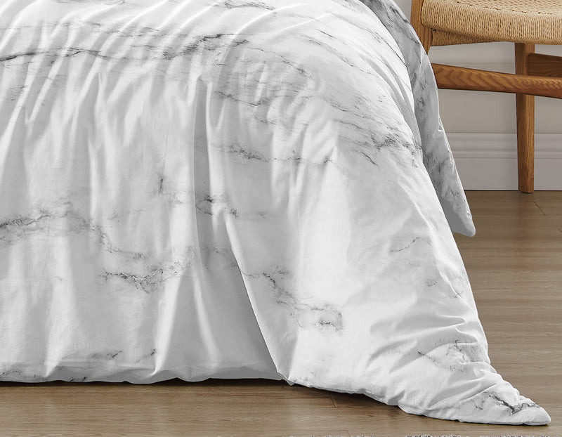 Marble Black and White Full/Queen Bedding Collection